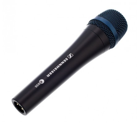 E 935 dinaminis vokalinis mikrofonas
